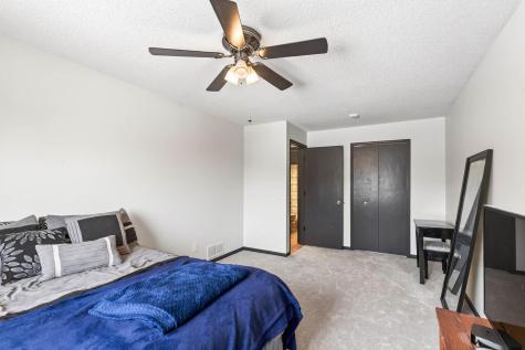 14025 44th Place N Plymouth MN 55446