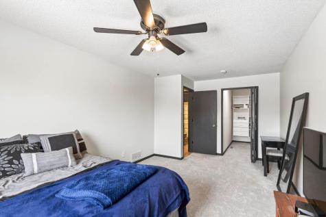 14025 44th Place N Plymouth MN 55446