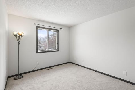 14025 44th Place N Plymouth MN 55446