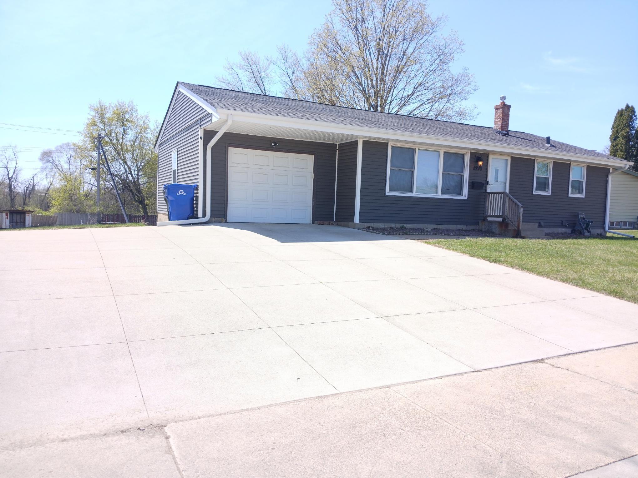 2210 Ivy Avenue E Saint Paul MN 55119