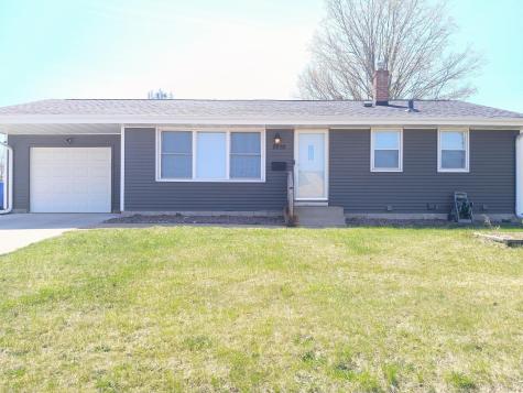 2210 Ivy Avenue E Saint Paul MN 55119