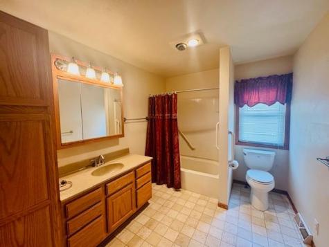 2936 Queen Avenue Slayton MN 56172