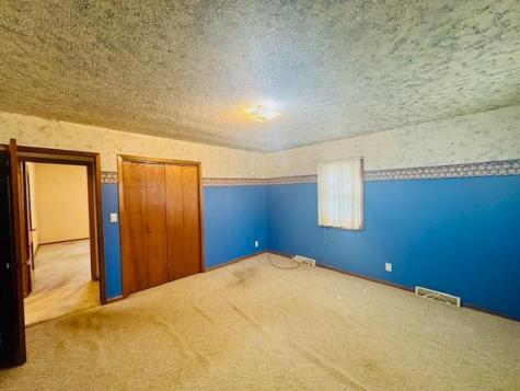 2936 Queen Avenue Slayton MN 56172