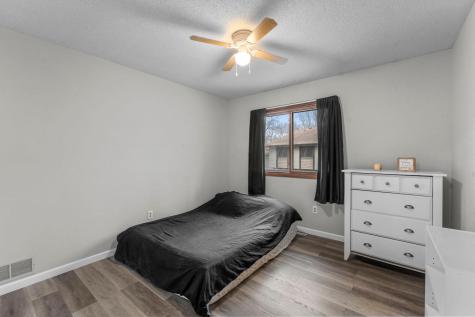 3815 Brookdale Circle N Brooklyn Park MN 55443
