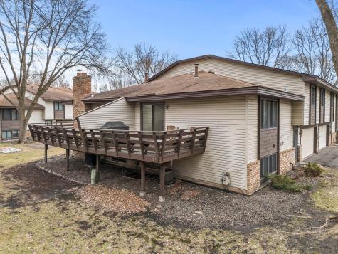 3815 Brookdale Circle N Brooklyn Park MN 55443