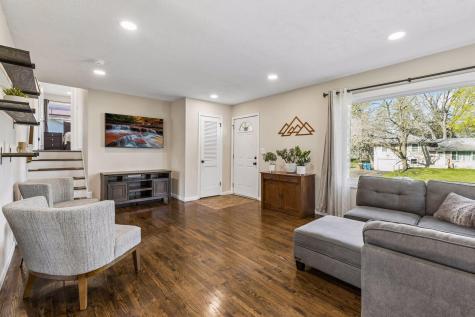 9037 Emerson Avenue S Bloomington MN 55420
