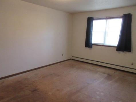 206 32nd Avenue N Fargo ND 58102