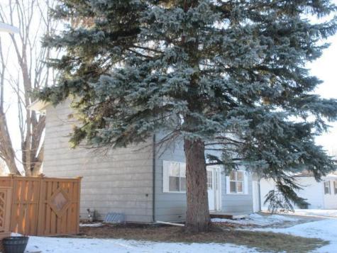 206 32nd Avenue N Fargo ND 58102