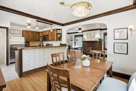 3644 Hubbard Avenue N Robbinsdale MN 55422
