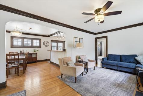 3644 Hubbard Avenue N Robbinsdale MN 55422