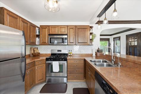 3644 Hubbard Avenue N Robbinsdale MN 55422