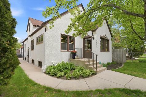 3644 Hubbard Avenue N Robbinsdale MN 55422