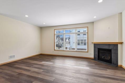 2121 Village Trail Mound MN 55364
