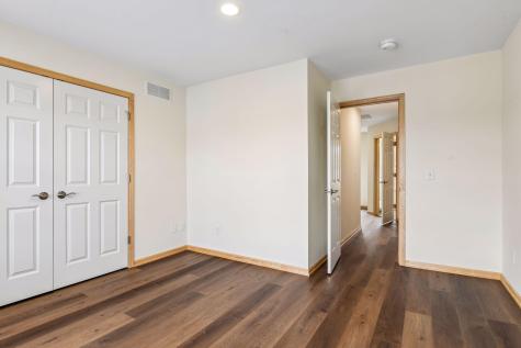 2121 Village Trail Mound MN 55364