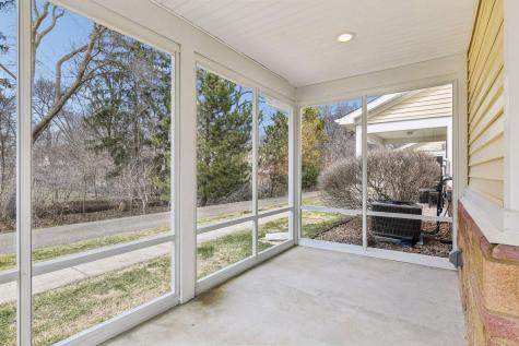 2121 Village Trail Mound MN 55364