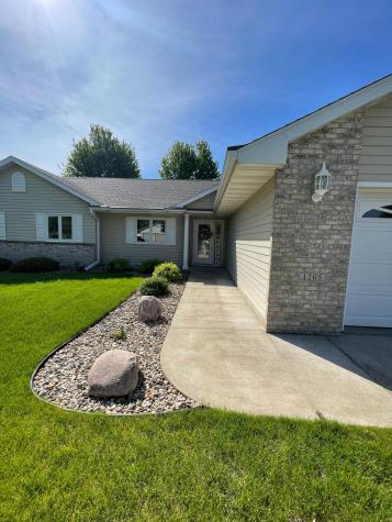 1205 26th Street SW Austin MN 55912