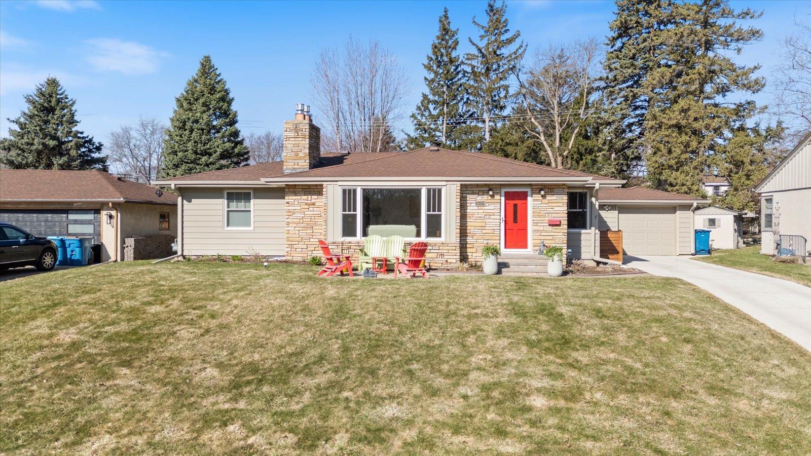 3609 York Avenue N Robbinsdale MN 55422