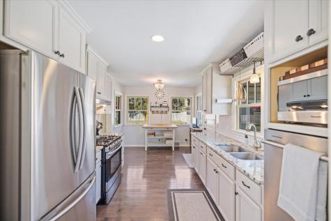 3609 York Avenue N Robbinsdale MN 55422