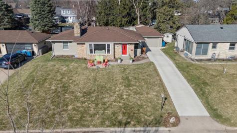 3609 York Avenue N Robbinsdale MN 55422