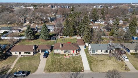 3609 York Avenue N Robbinsdale MN 55422