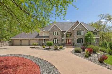18751 Knollwood Circle Lakeville MN 55044