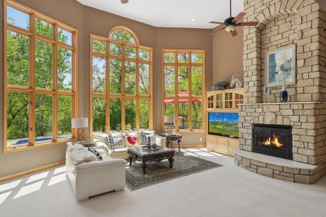 18751 Knollwood Circle Lakeville MN 55044