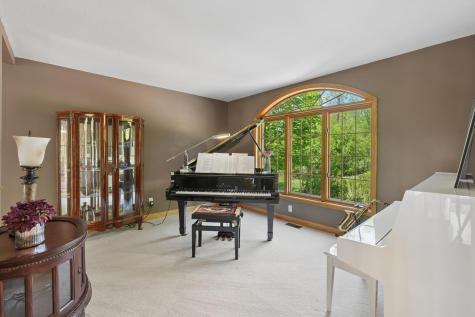 18751 Knollwood Circle Lakeville MN 55044