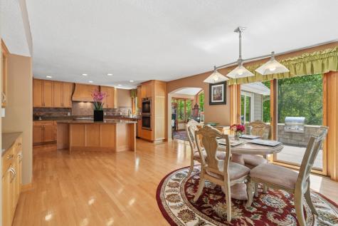 18751 Knollwood Circle Lakeville MN 55044