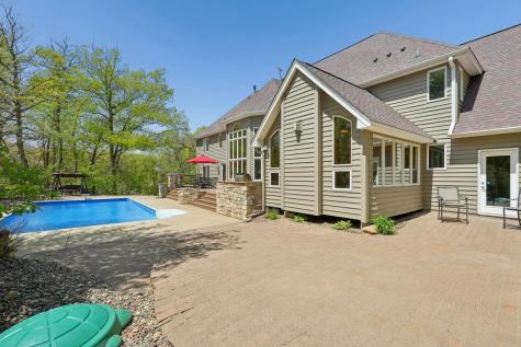 18751 Knollwood Circle Lakeville MN 55044