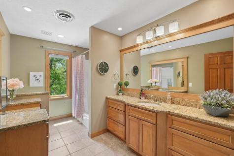 18751 Knollwood Circle Lakeville MN 55044