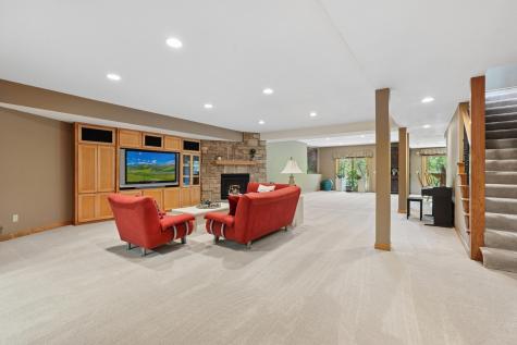 18751 Knollwood Circle Lakeville MN 55044