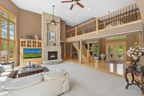 18751 Knollwood Circle Lakeville MN 55044