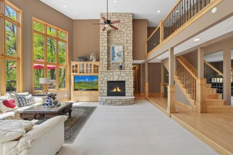 18751 Knollwood Circle Lakeville MN 55044