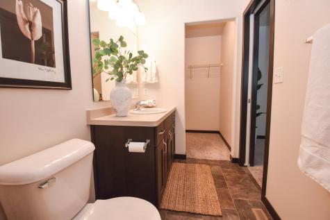 7454 21 Street S Fargo ND 58104