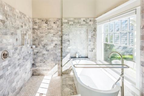 1105 Ferndale Road W Wayzata MN 55391