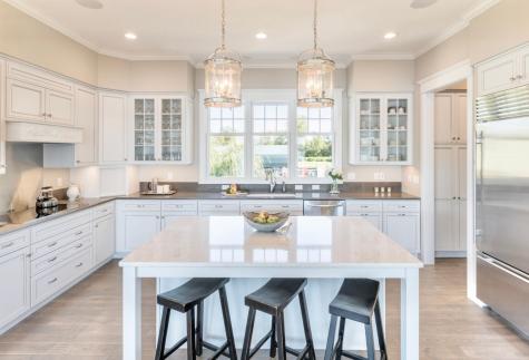 1105 Ferndale Road W Wayzata MN 55391