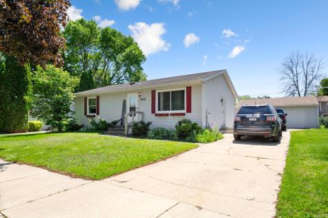2038 44th Street NW Rochester MN 55901