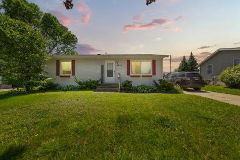 2038 44th Street NW Rochester MN 55901
