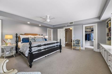 2240 W Lake Of The Isles Parkway Minneapolis MN 55405