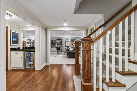 2240 W Lake Of The Isles Parkway Minneapolis MN 55405