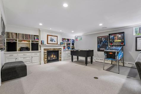 2240 W Lake Of The Isles Parkway Minneapolis MN 55405