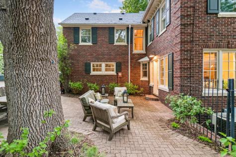 2240 W Lake Of The Isles Parkway Minneapolis MN 55405