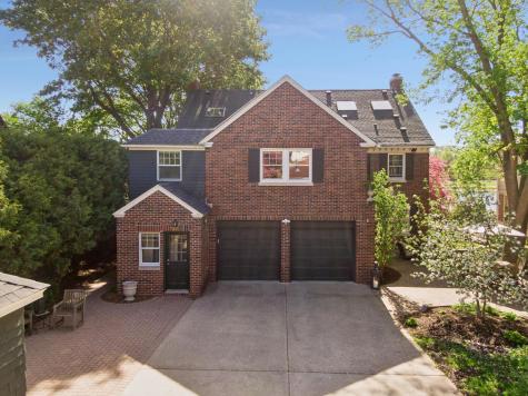 2240 W Lake Of The Isles Parkway Minneapolis MN 55405