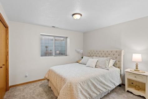 613 Temple Street Alexandria MN 56308