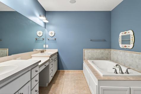 6077 Clarion Circle Minnetonka MN 55343