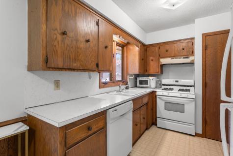 2271 335th Lane NE Cambridge MN 55008