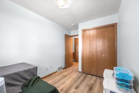 2271 335th Lane NE Cambridge MN 55008