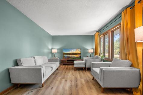 2271 335th Lane NE Cambridge MN 55008
