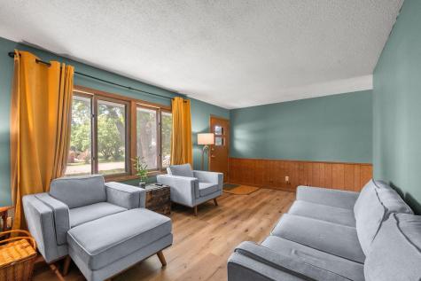 2271 335th Lane NE Cambridge MN 55008