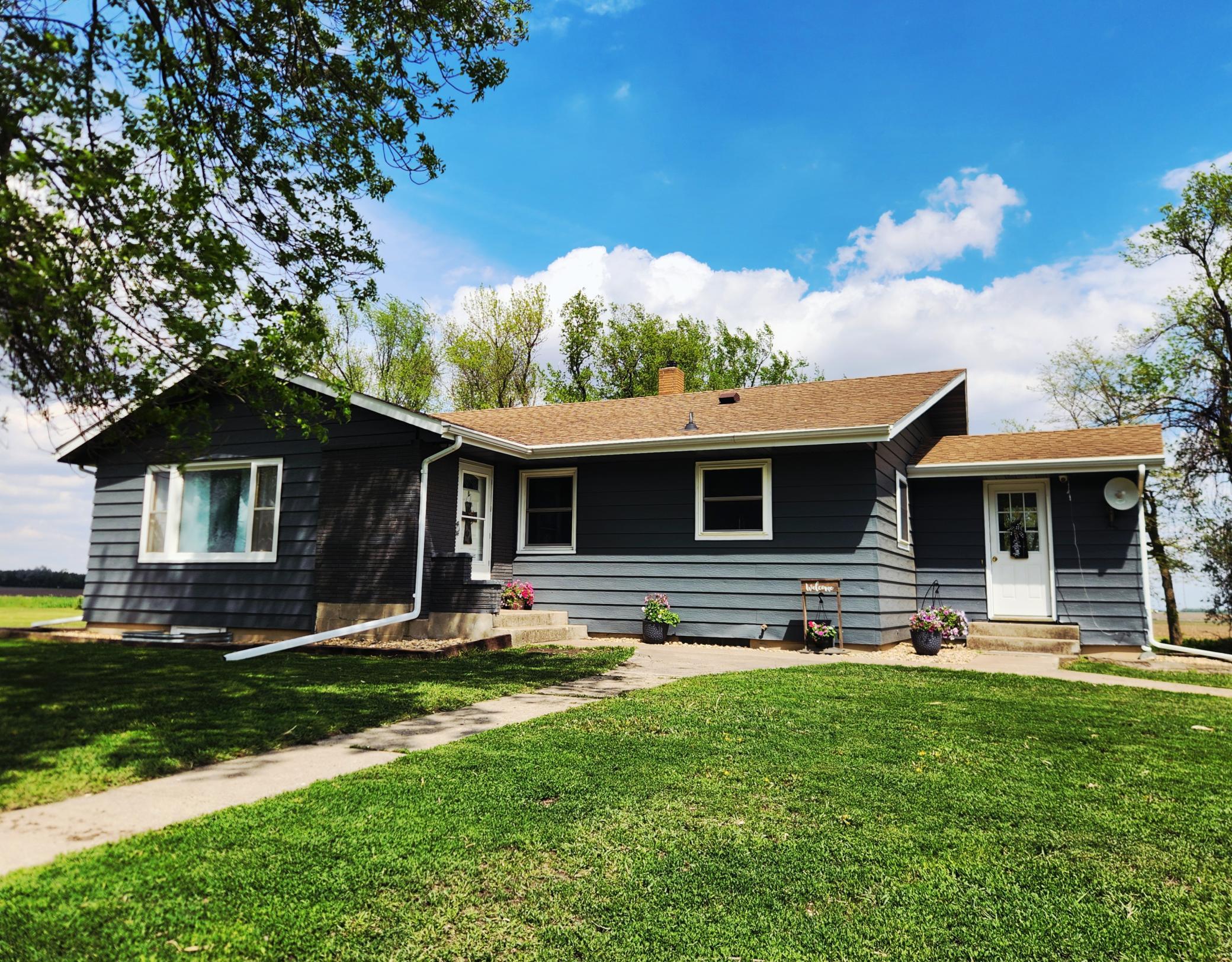 1055 141st Street Pipestone MN 56164